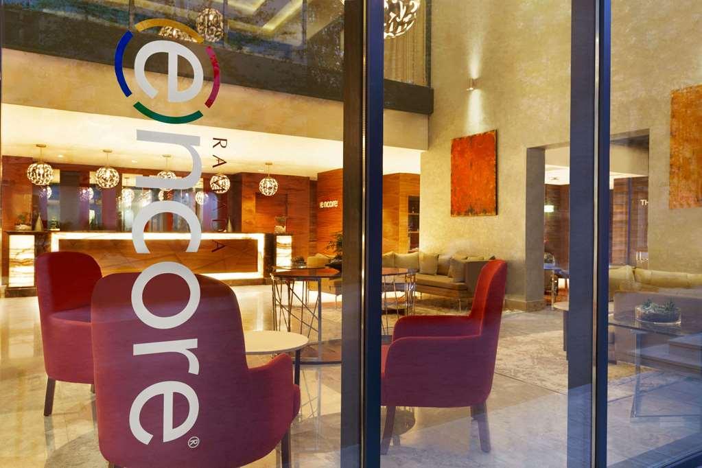Ramada Encore Tbilisi Buitenkant foto