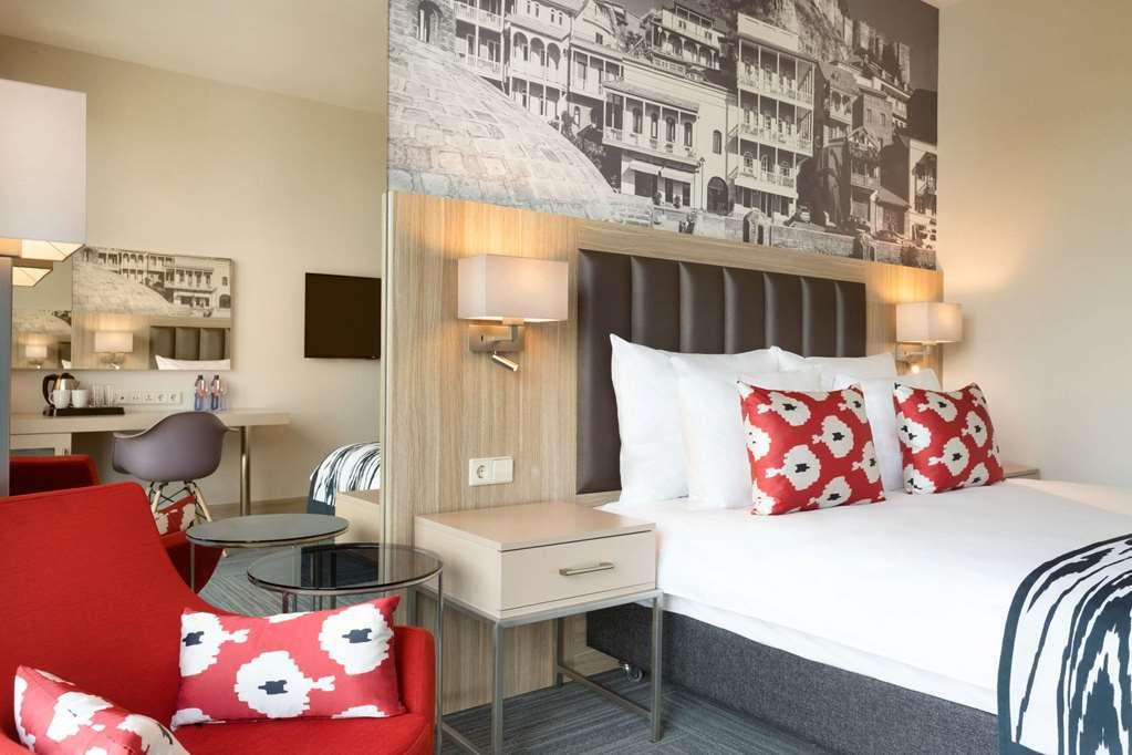Ramada Encore Tbilisi Kamer foto